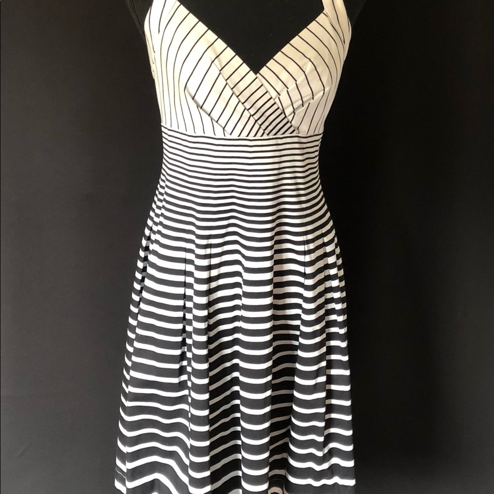 Evan-Picone Dress Fitted Bodice Cross Straps Size 4